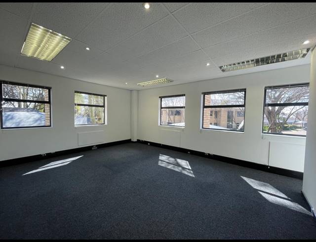 361M² OFFICE TO LET IN BRYANSTON